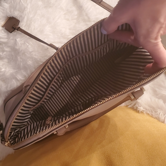 Kate Spade ♠️ bag - Picture 3 of 9